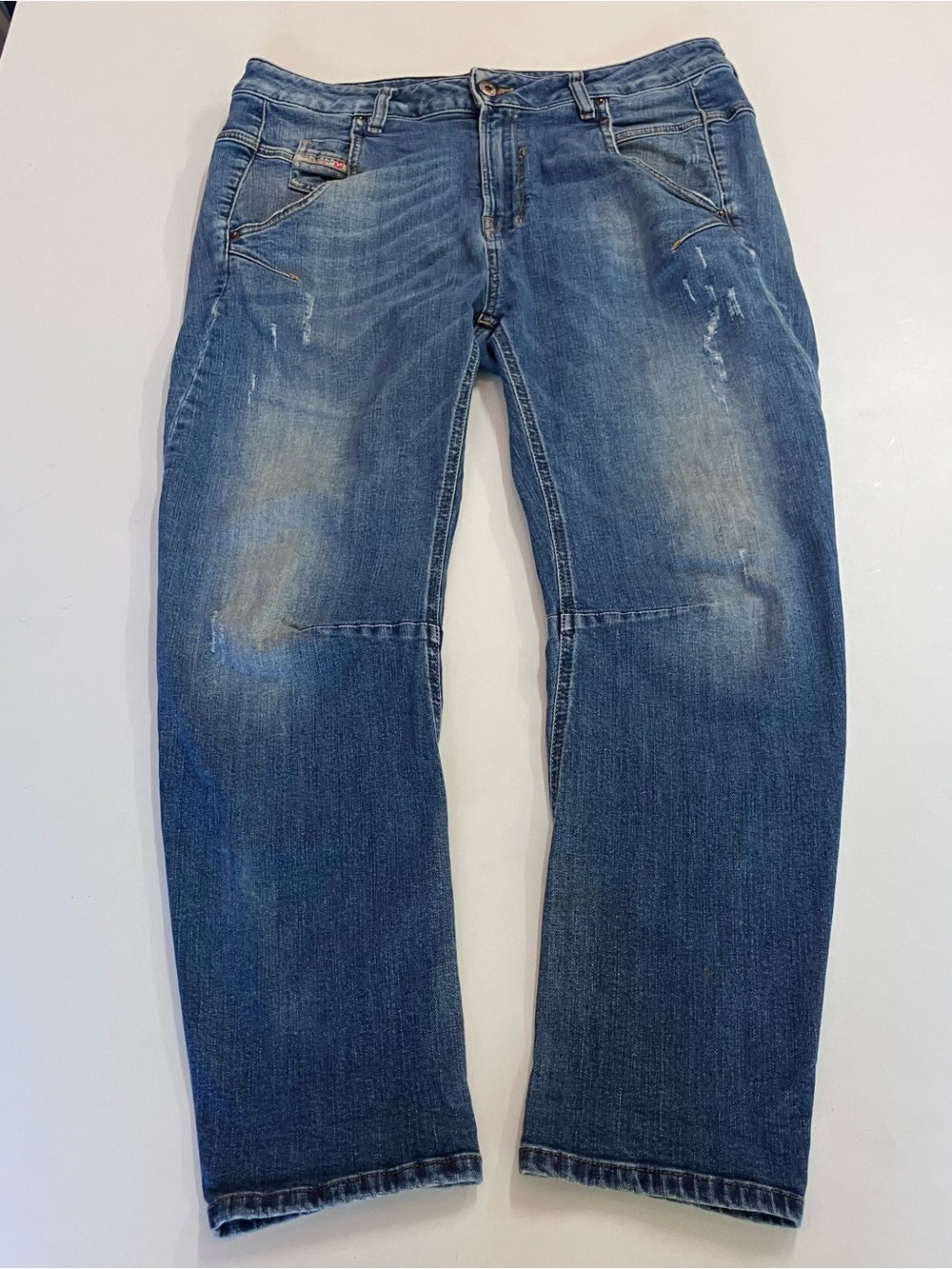 Women’s jeans diesel twisted seam size 28”